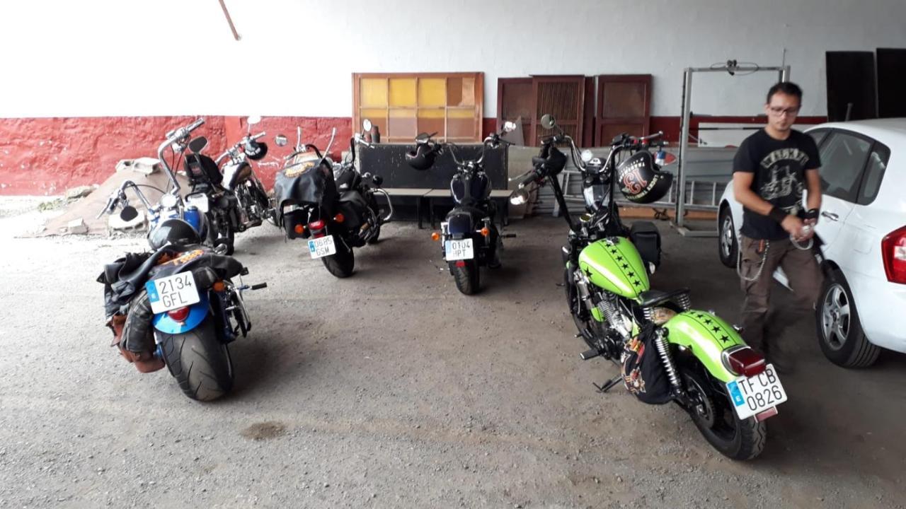 Residencia Los Conejos - Bike & Motorbike Las Palmas de Gran Canaria Exterior photo